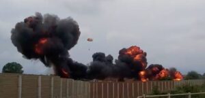 Zi neagră pentru Italia: Un avion de acrobație explodează,  lasând în urmă un copil decedat!