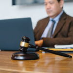 Cum te poate ajuta un avocat dacă ai fost concediat abuziv